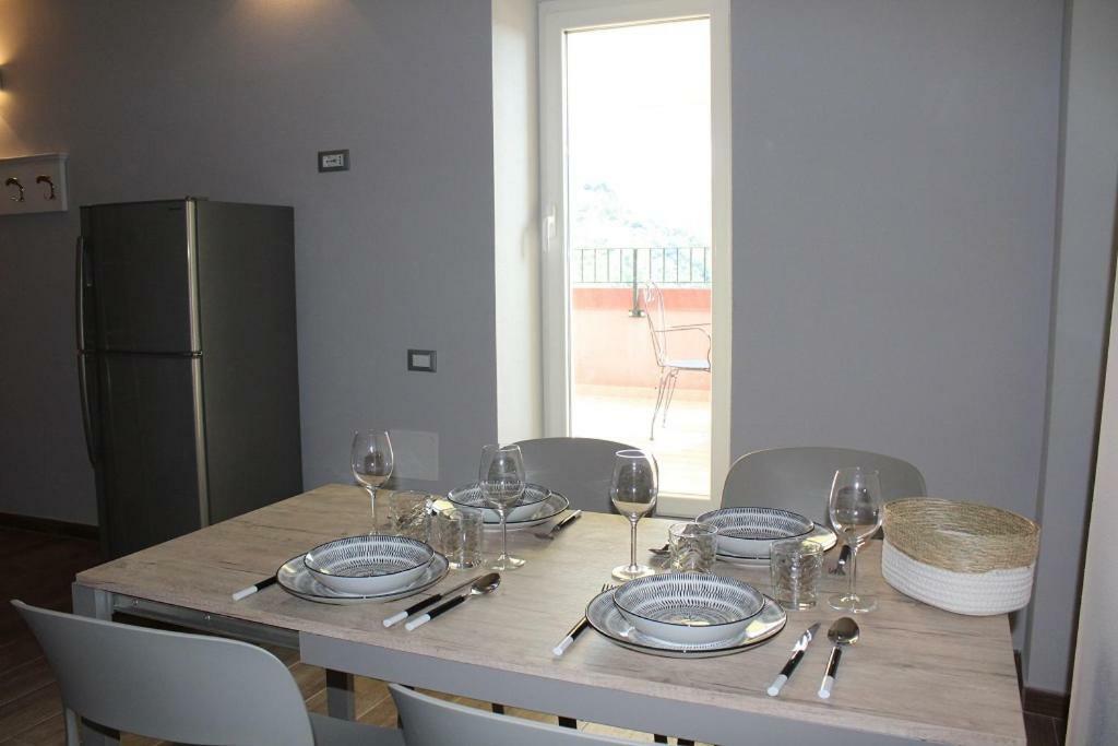 Residenza Del Capitano Luxury Apartments Levanto Bagian luar foto